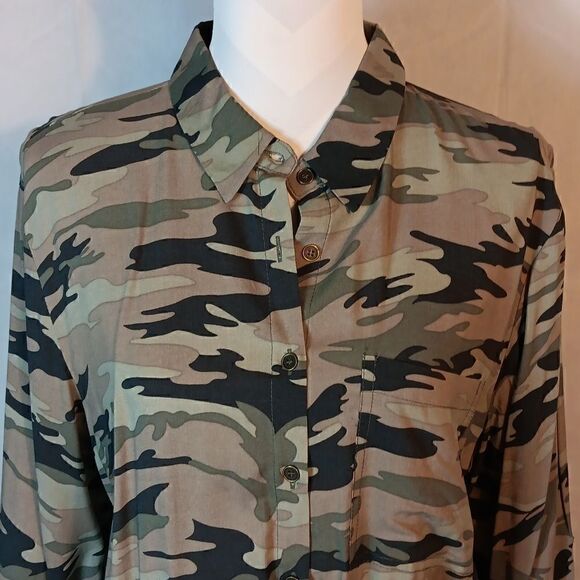 Grand & Greene Camo Button Down Blouse - Picture 2 of 10